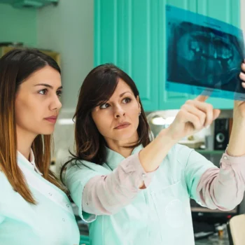 affordable-dentist-in-Antioch-TN-Dentists-reviewing-X-ray